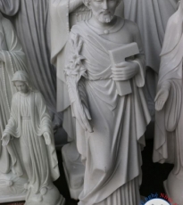 Tượng đá đức cha bằng đá non nước Tượng đá đức cha bằng đá non nước