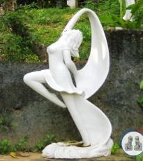 Tượng cô gái múa vải Tượng cô gái múa vải