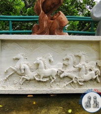Tranh đá bầy ngựa phi Tranh đá bầy ngựa phi