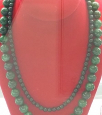 Vòng trang sức bằng đá đeo cổ Vòng trang sức bằng đá đeo cổ