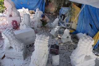 Làng chế tác linh vật ngoại lai lớn nhất nước Làng chế tác linh vật ngoại lai lớn nhất nước